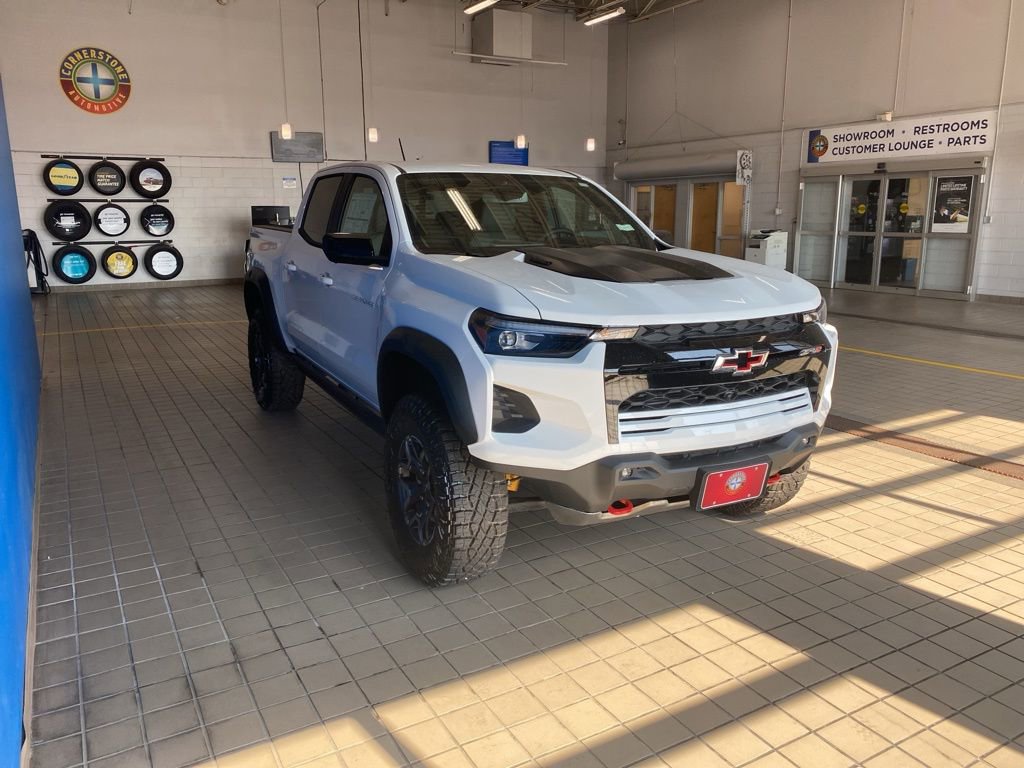 2026 Chevrolet Colorado ZR2 photo 10