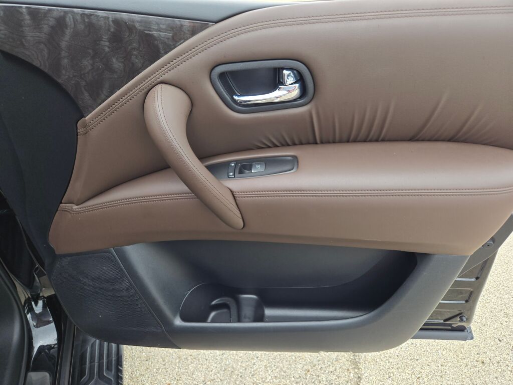 2024 Nissan Armada Platinum photo 4
