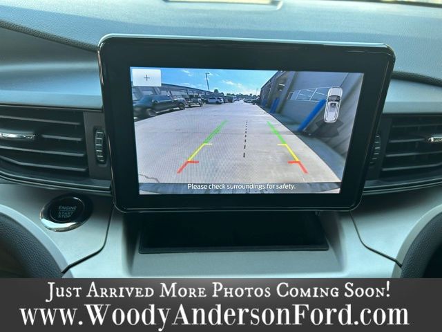 2022 Ford Explorer XLT photo 12