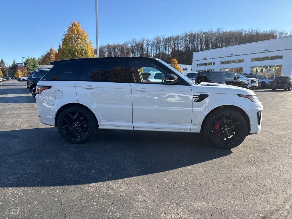 2022 Land Rover Range Rover Sport SVR photo 2