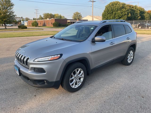 Used 2015 Jeep Cherokee Latitude with VIN 1C4PJMCS8FW529038 for sale in Peoria, IL