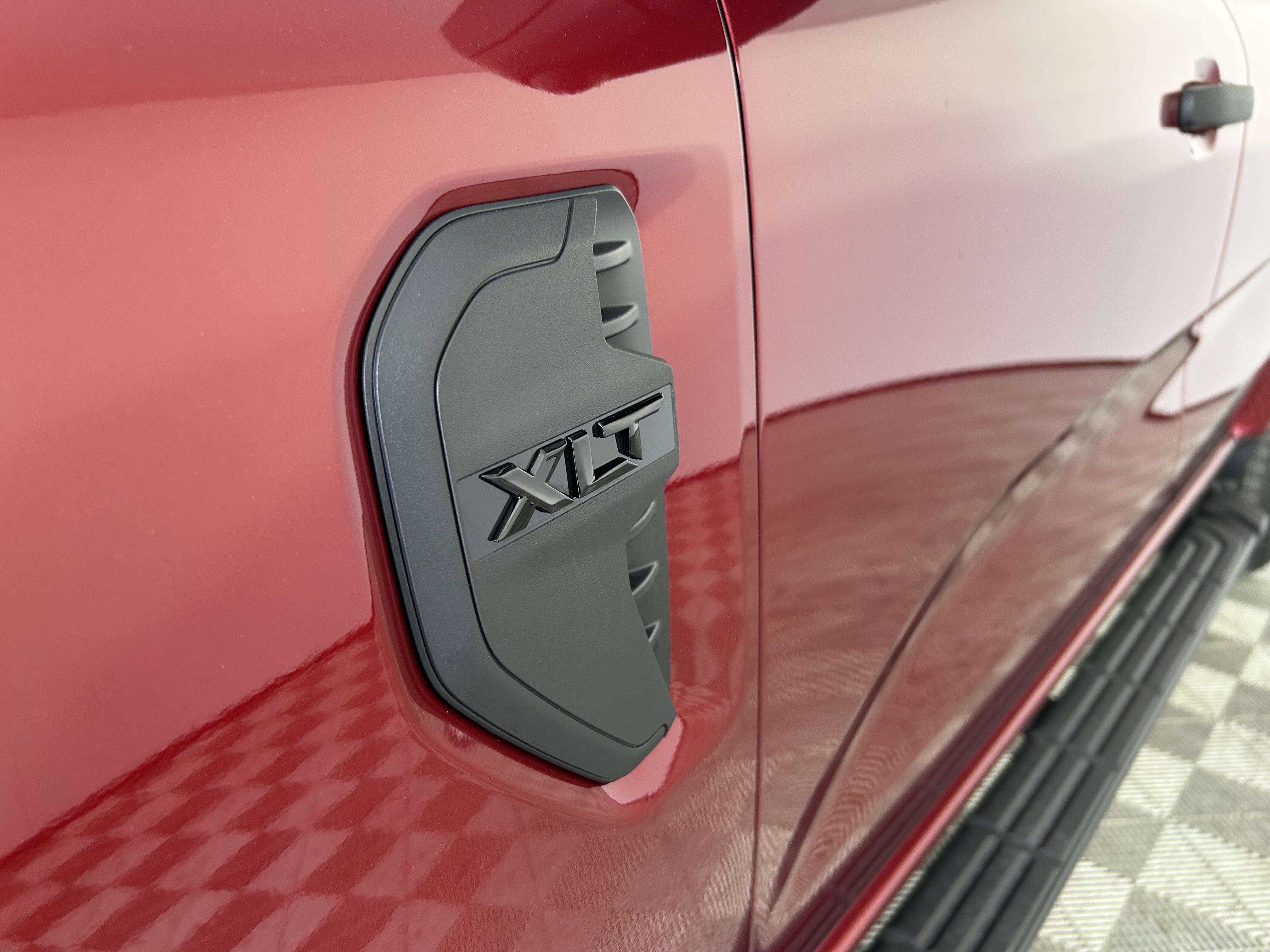 2025 Ford Ranger XLT photo 3