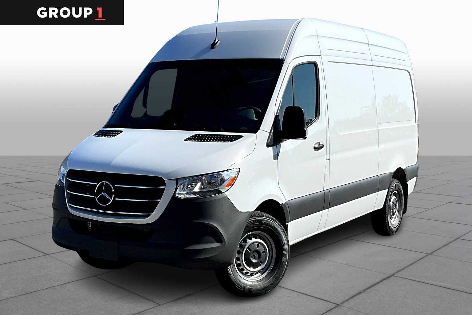 2026 Mercedes-Benz Sprinter Cargo Van Base's photo