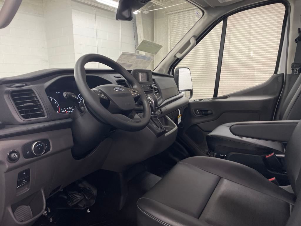 2025 Ford Transit photo 3