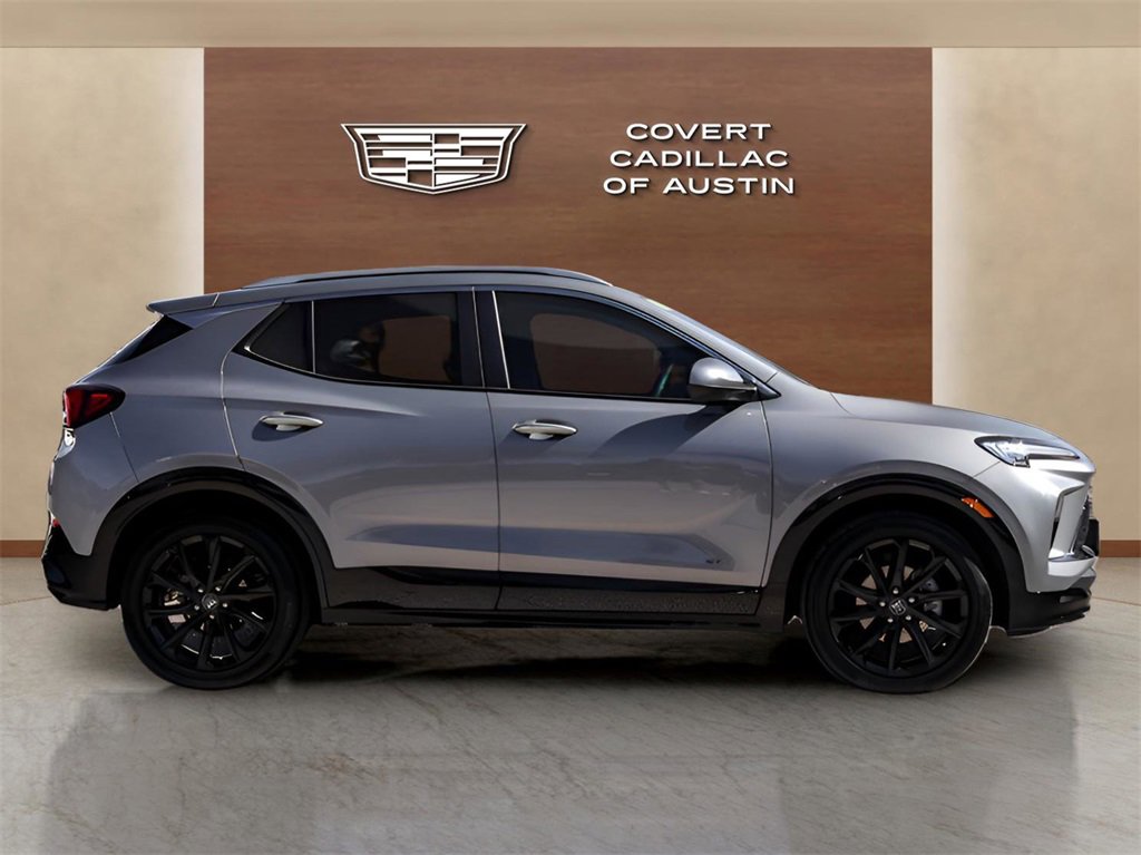 2025 Buick Encore GX Sport Touring photo 4
