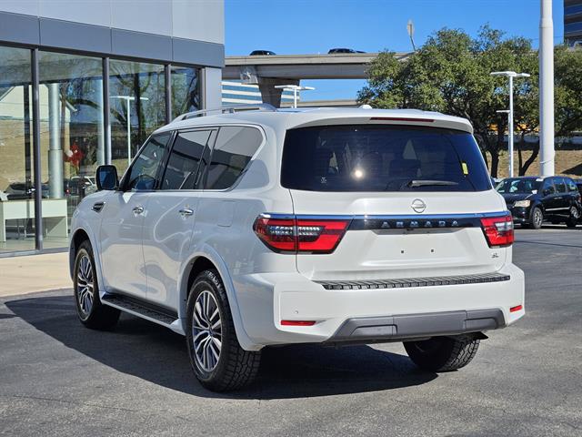 2024 Nissan Armada SL photo 3