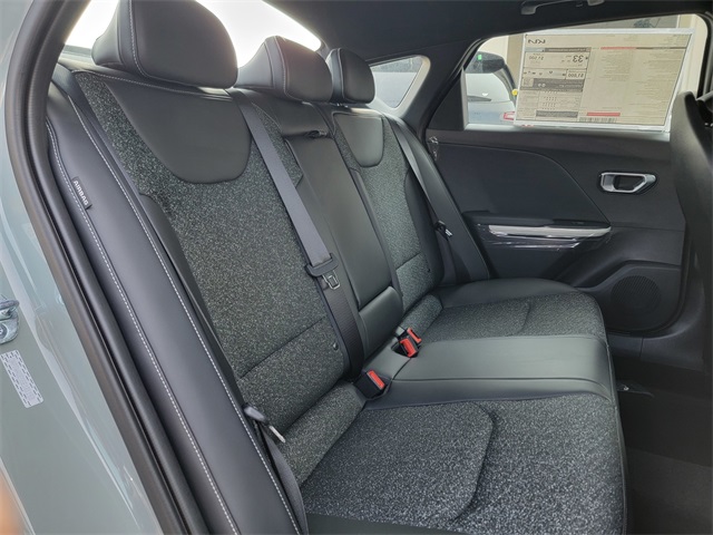 2025 Kia K4 GT-Line photo 15