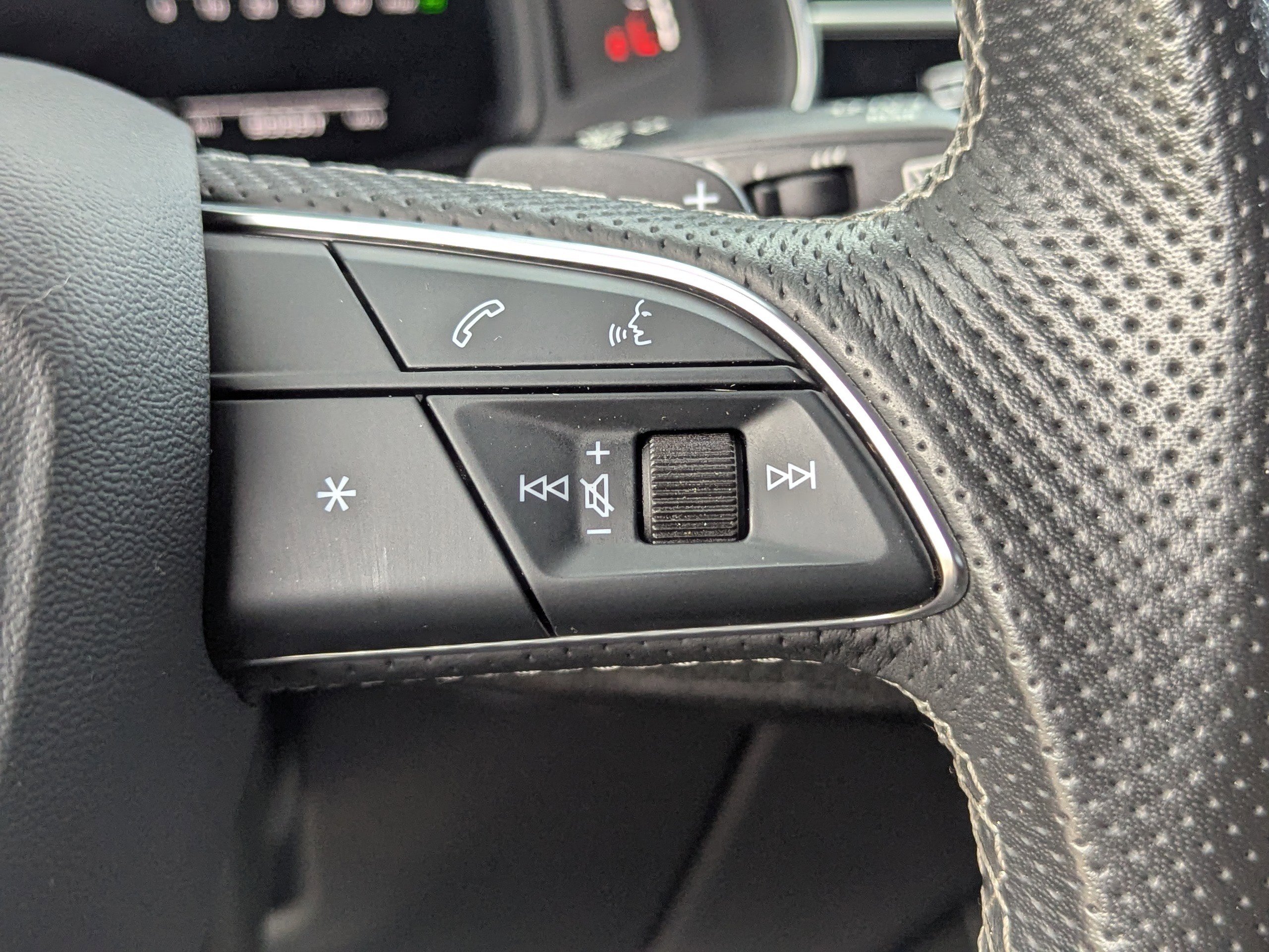 2022 Audi SQ8 Prestige photo 35