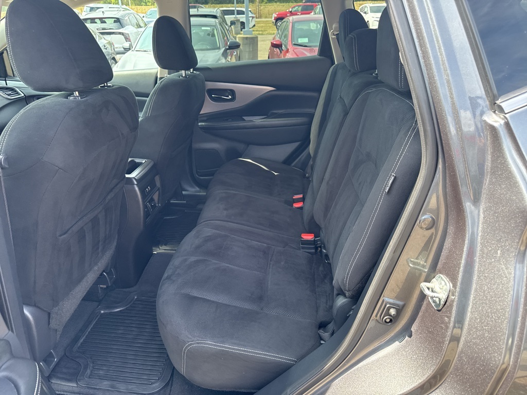 2019 Nissan Murano S photo 11