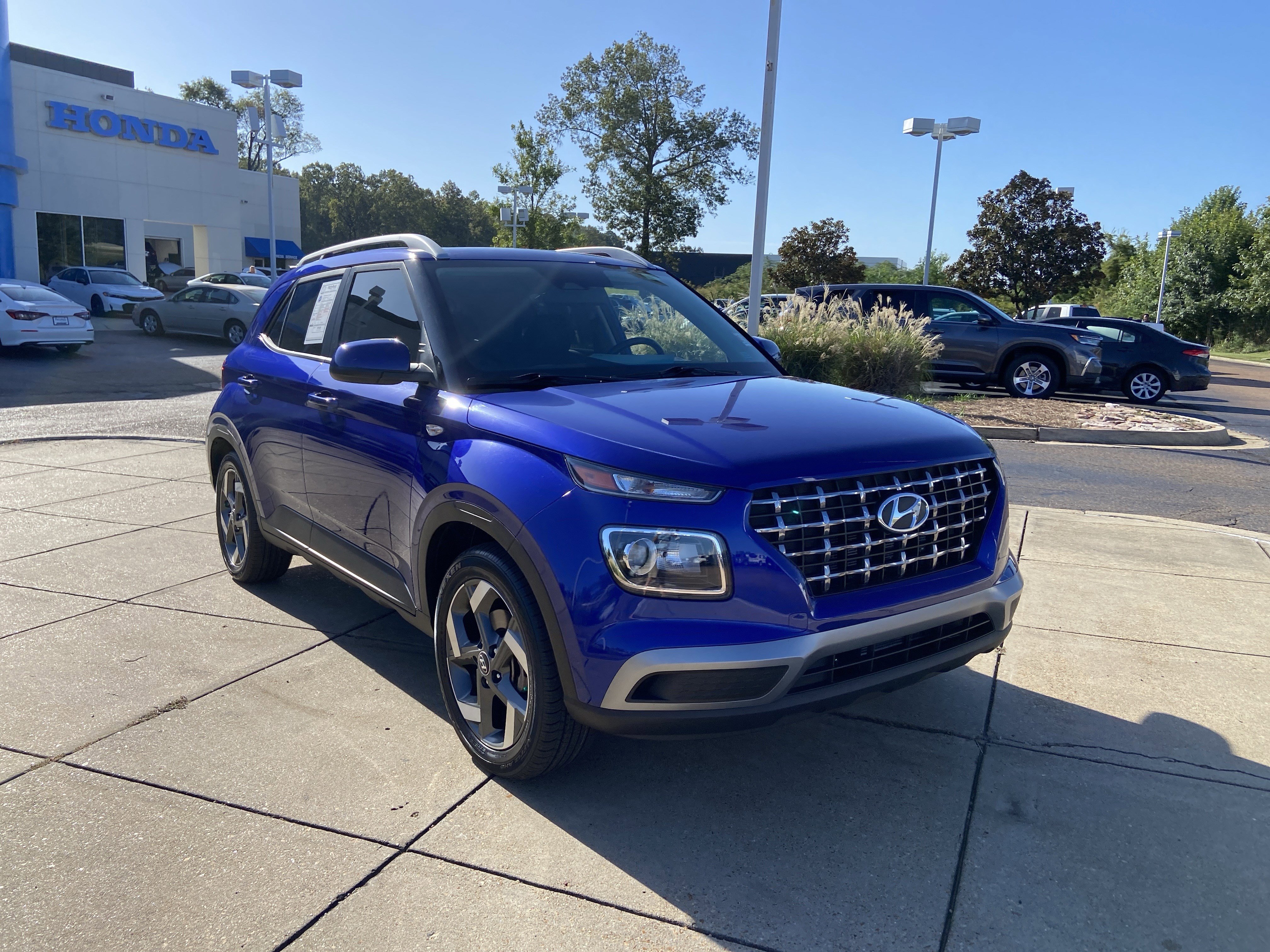 Used 2024 Hyundai Venue SEL with VIN KMHRC8A31RU286819 for sale in Ridgeland, MS