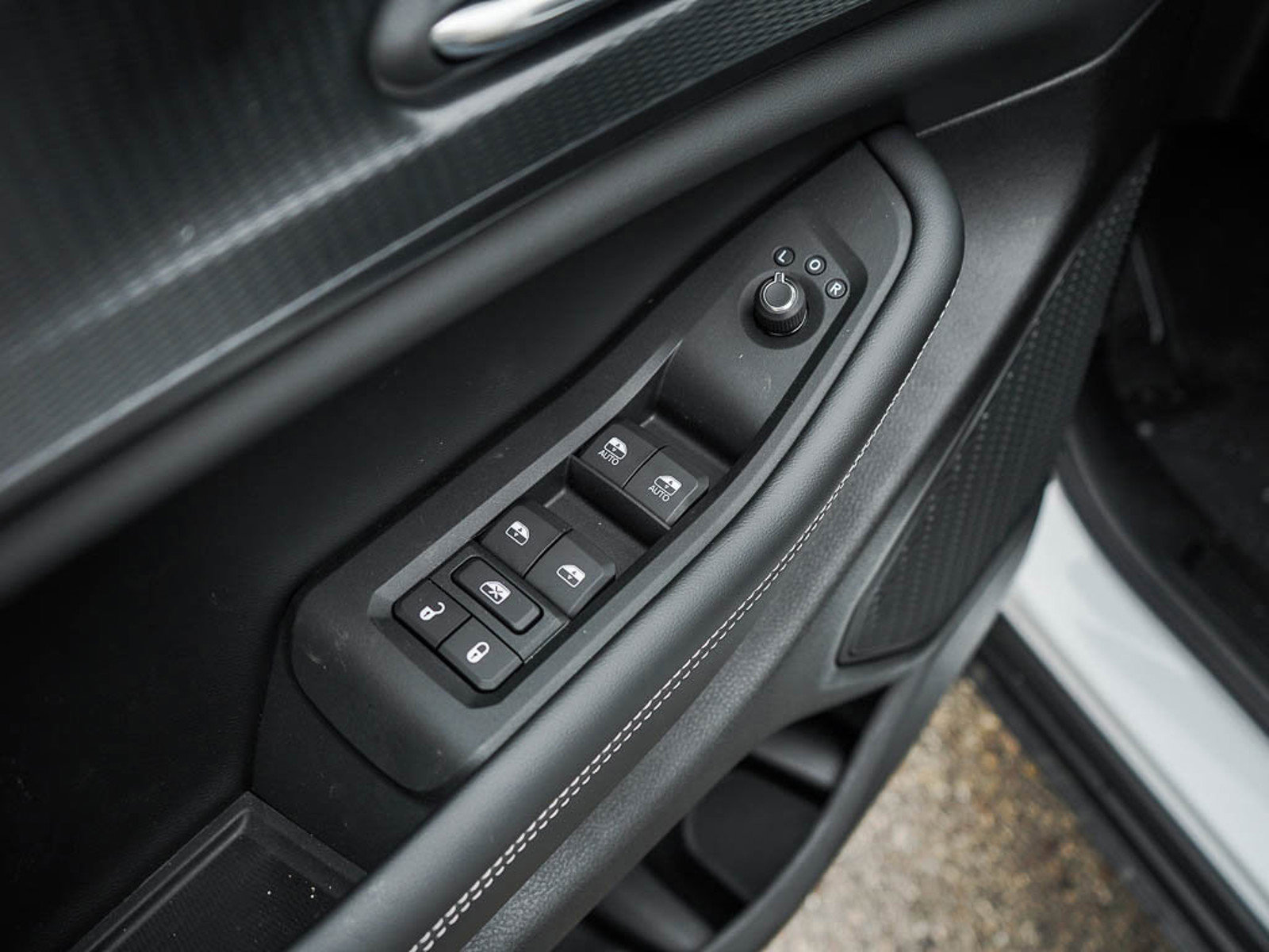 2025 Jeep Grand Cherokee Laredo X photo 15