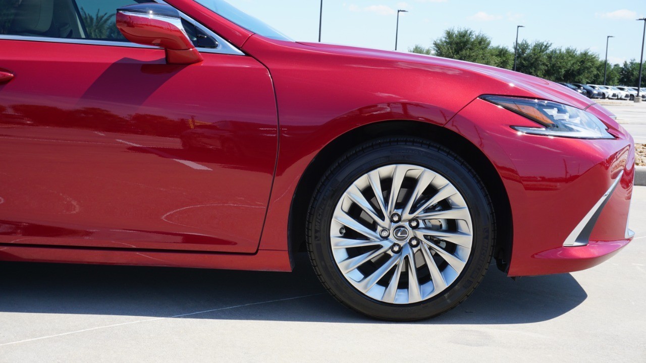 2022 Lexus ES 350 Ultra Luxury photo 7