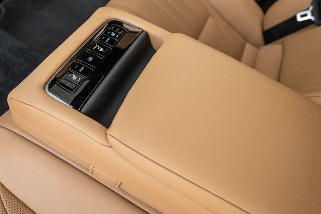 2024 Lexus LS 500 photo 13
