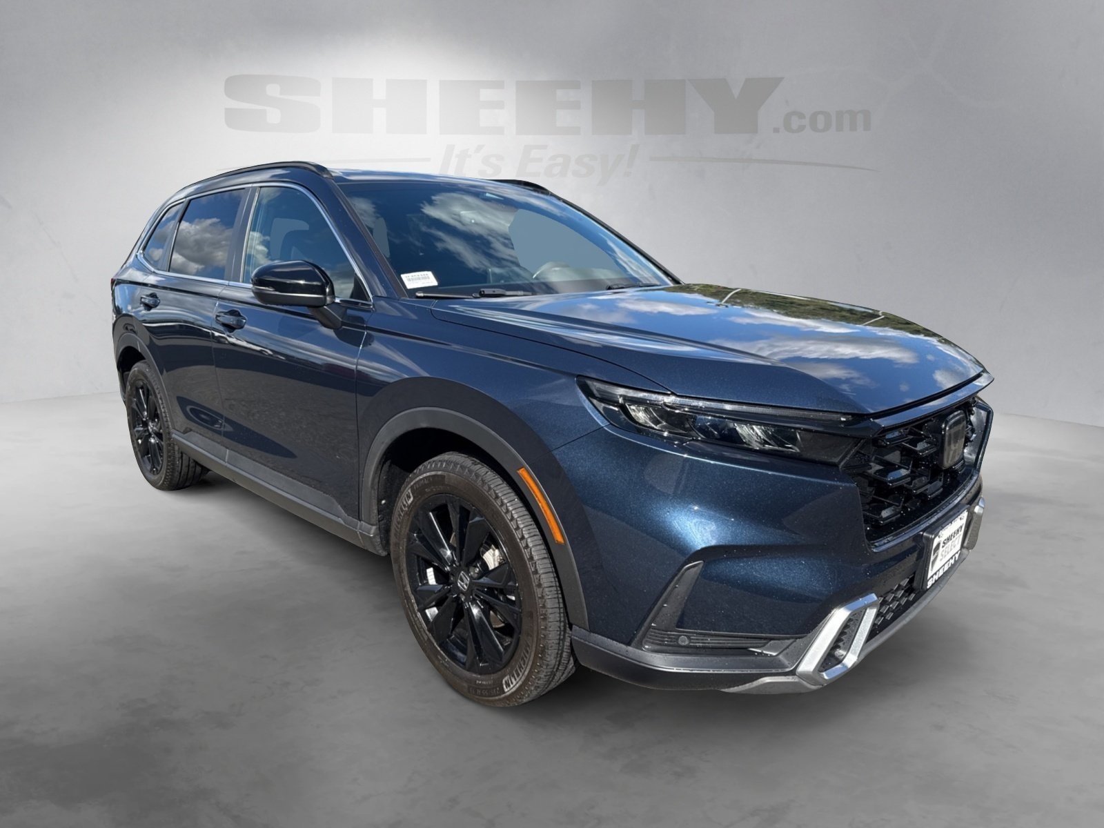 2023 Honda CR-V Hybrid Sport Touring photo 2