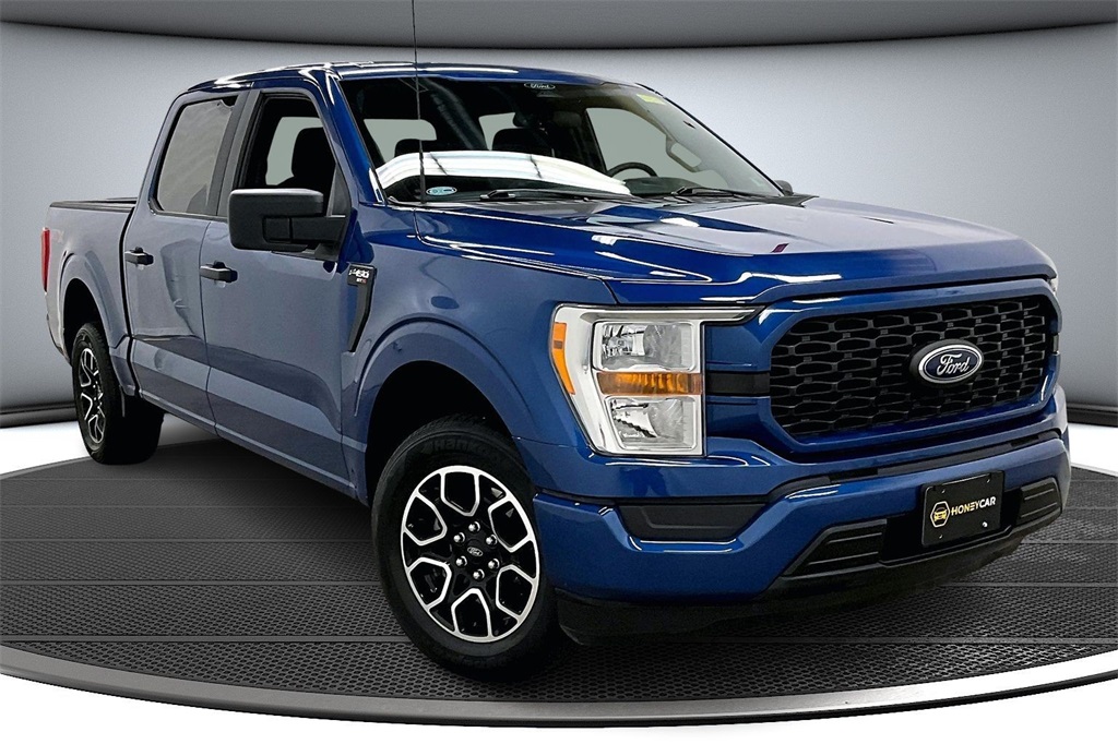2022 Ford F-150 XL's photo