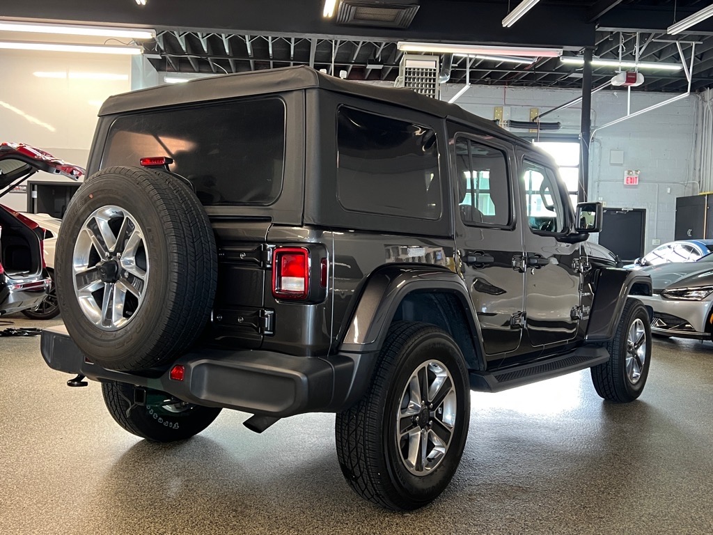 2018 Jeep Wrangler Unlimited Sahara photo 3