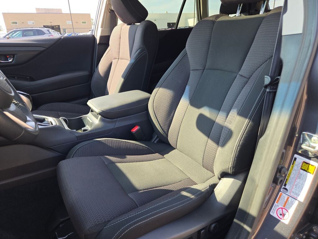 2020 Subaru Outback Premium photo 21