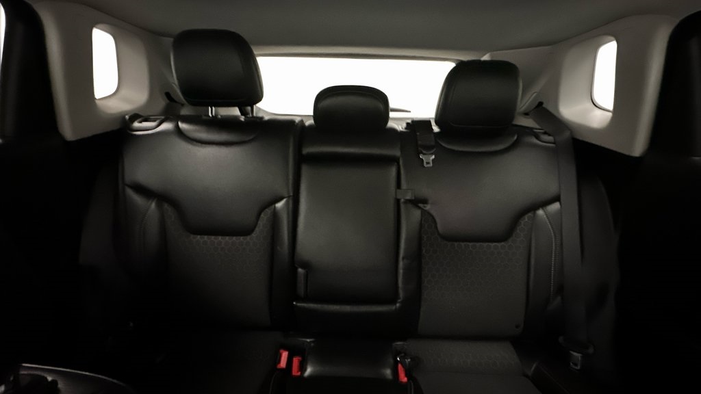 2021 Jeep Compass Latitude photo 14