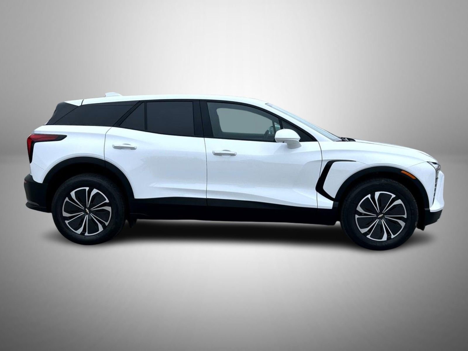 2026 Chevrolet Blazer EV photo 4