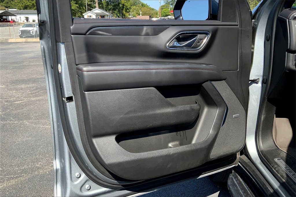2023 Chevrolet Tahoe RST photo 23