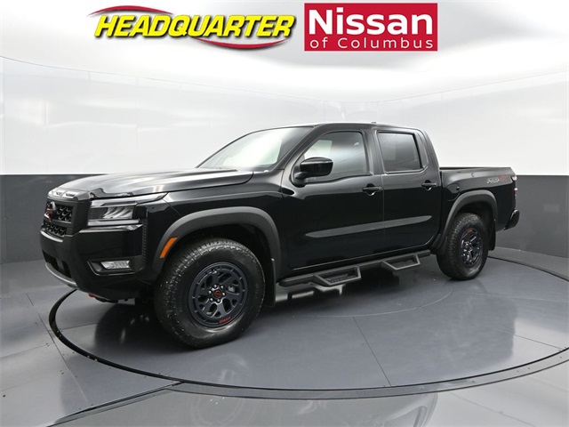 2025 Nissan Frontier PRO-4X's photo