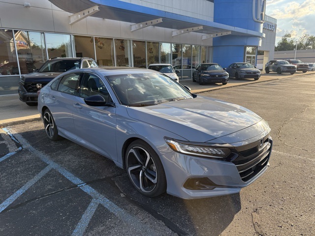 2022 Honda Accord Sport 2.0T photo 3