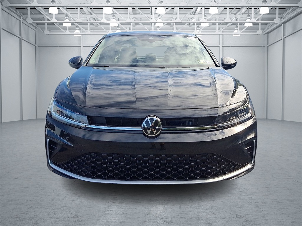 2025 Volkswagen Jetta 1.5T SE photo 2