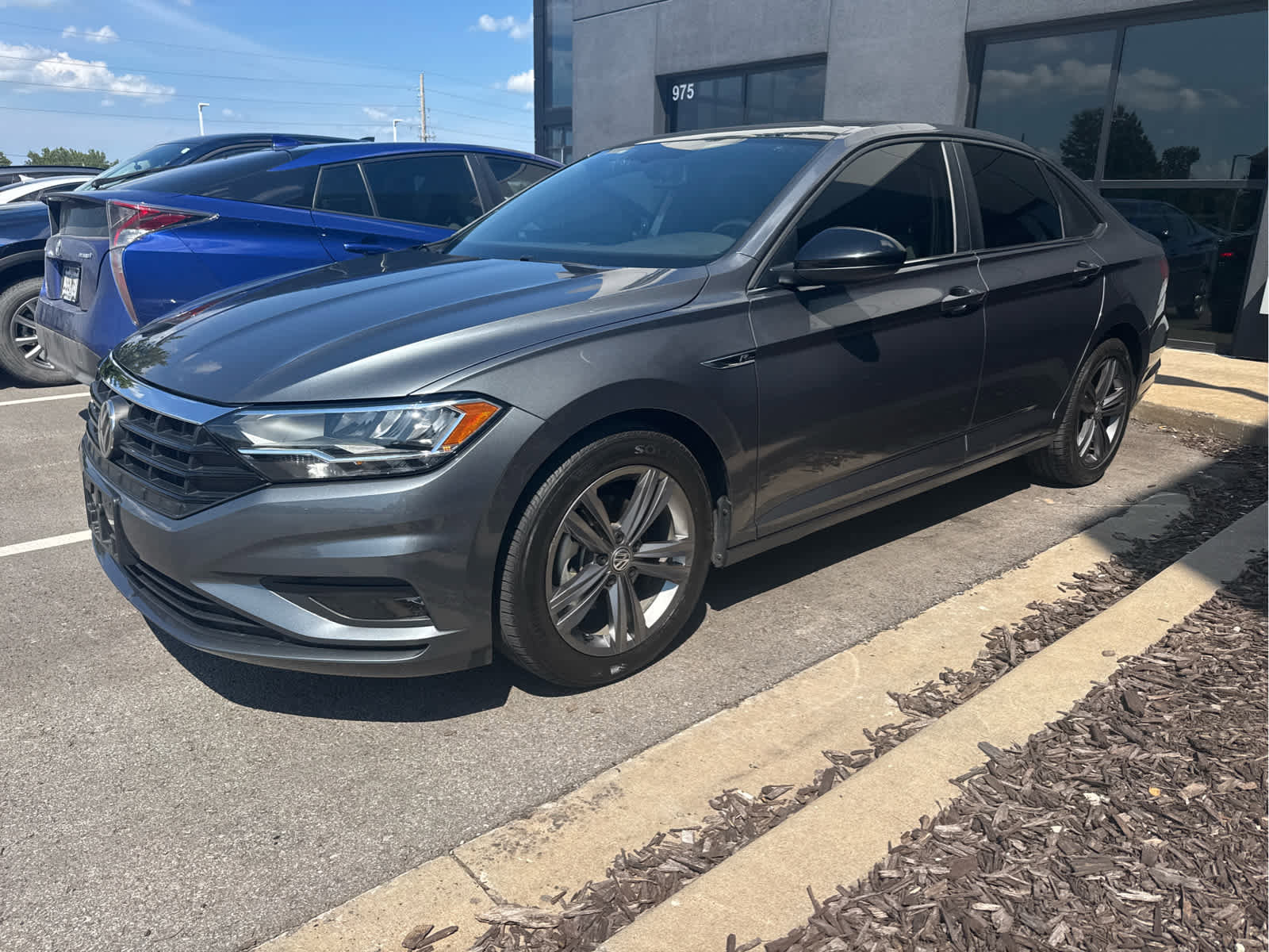 Used 2021 Volkswagen Jetta R-Line with VIN 3VWC57BU1MM057623 for sale in Kansas City