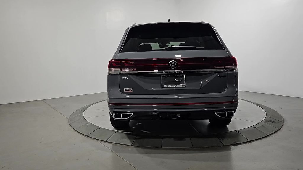 2026 Volkswagen Atlas SEL Premium R-Line photo 4