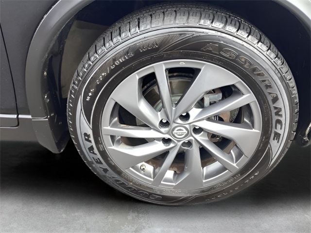 2016 Nissan Rogue SL photo 28