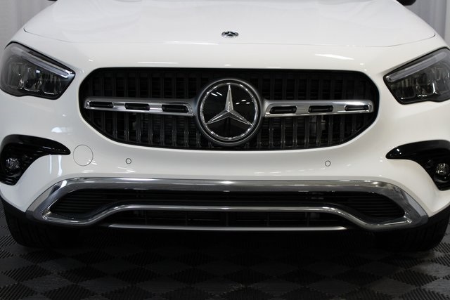 2025 Mercedes Benz GLA 250 4MATIC photo 3