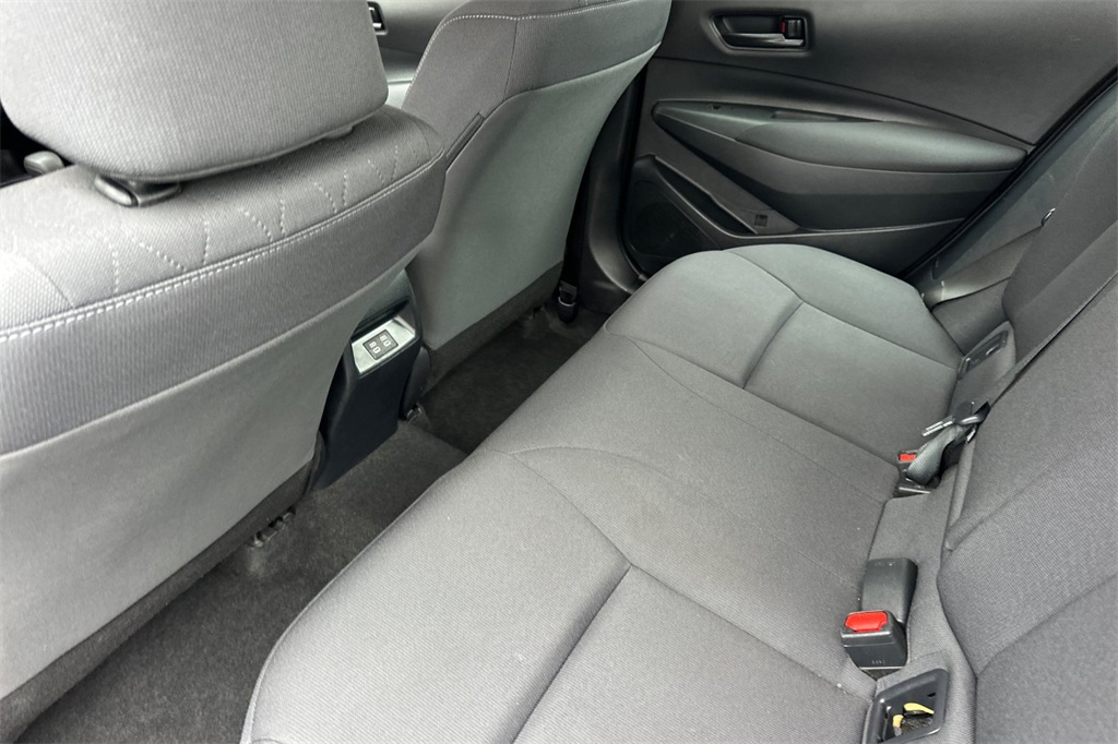 2023 Toyota Corolla LE photo 12