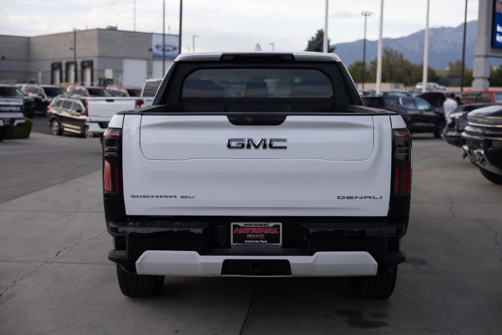 2025 Gmc Sierra EV Denali photo 7