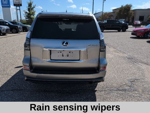 2023 Lexus GX 460 Luxury photo 8