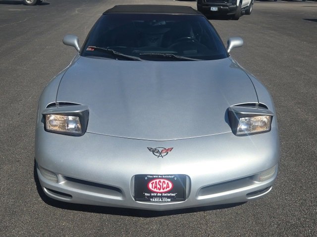 2001 Chevrolet Corvette Base photo 3