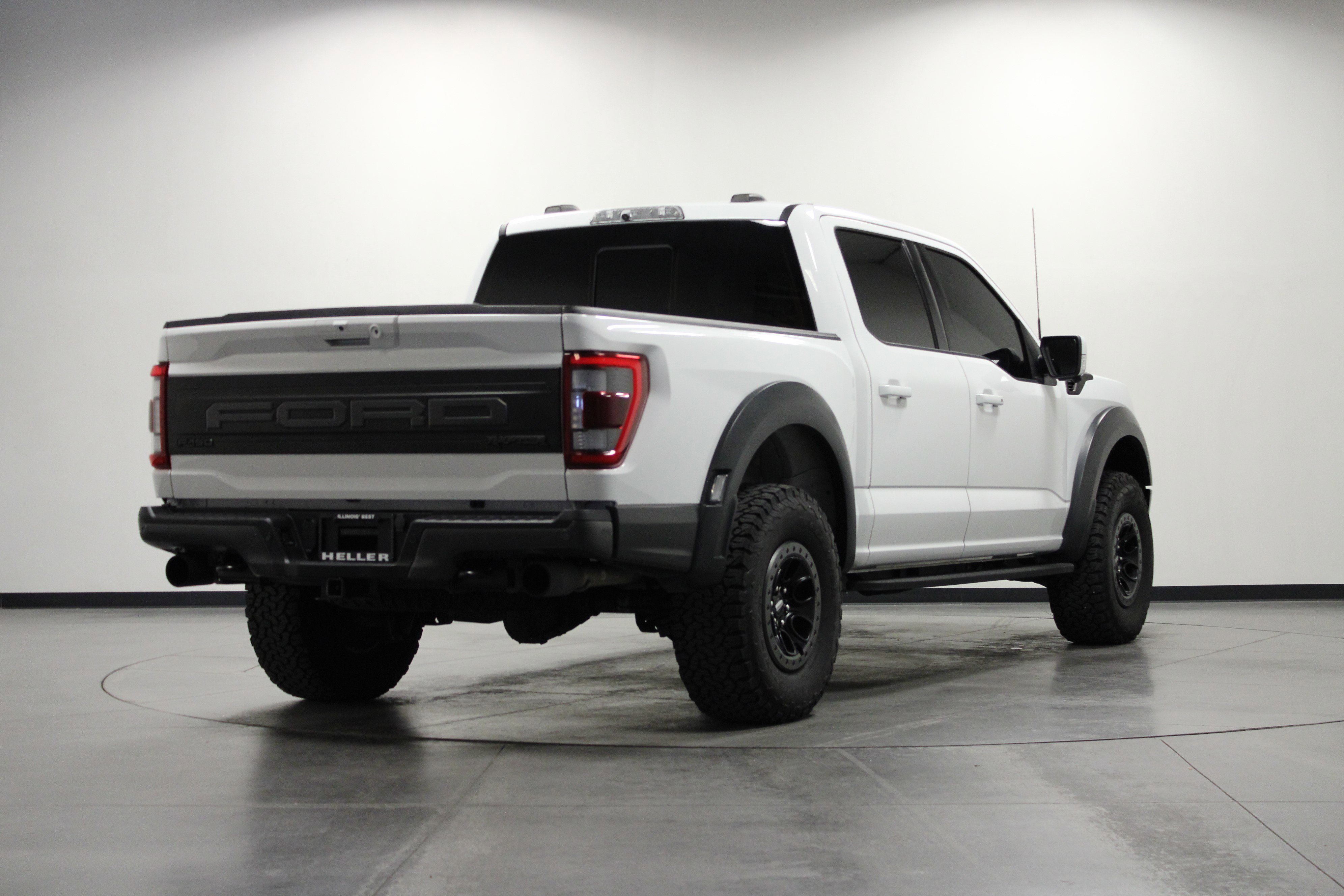 2023 Ford F-150 Raptor photo 3