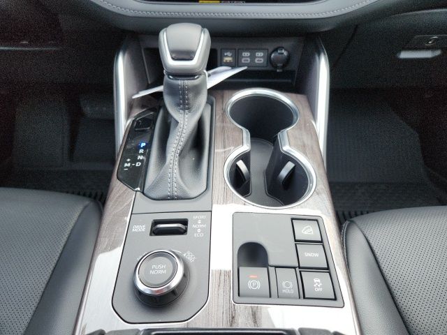 2025 Toyota Highlander XLE XSE Platinum Limited photo 18