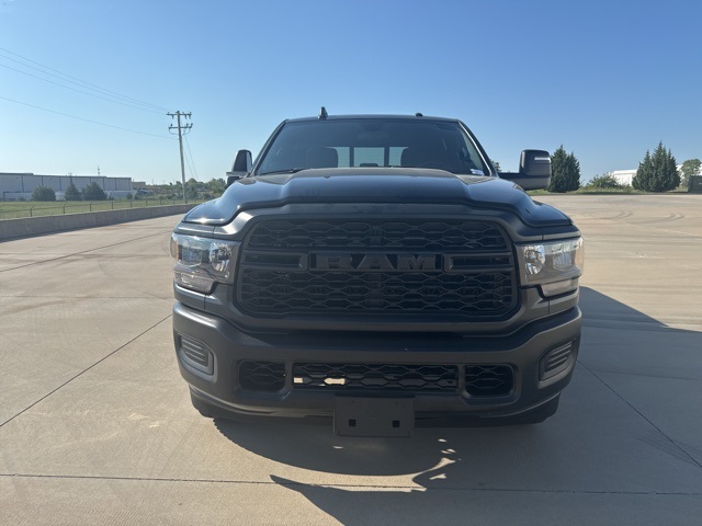 3C6UR5CJ3RG161354