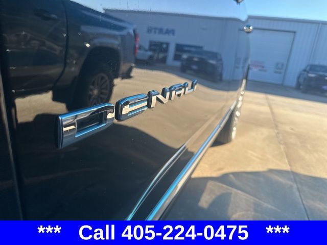 2021 Gmc Yukon XL Denali photo 2