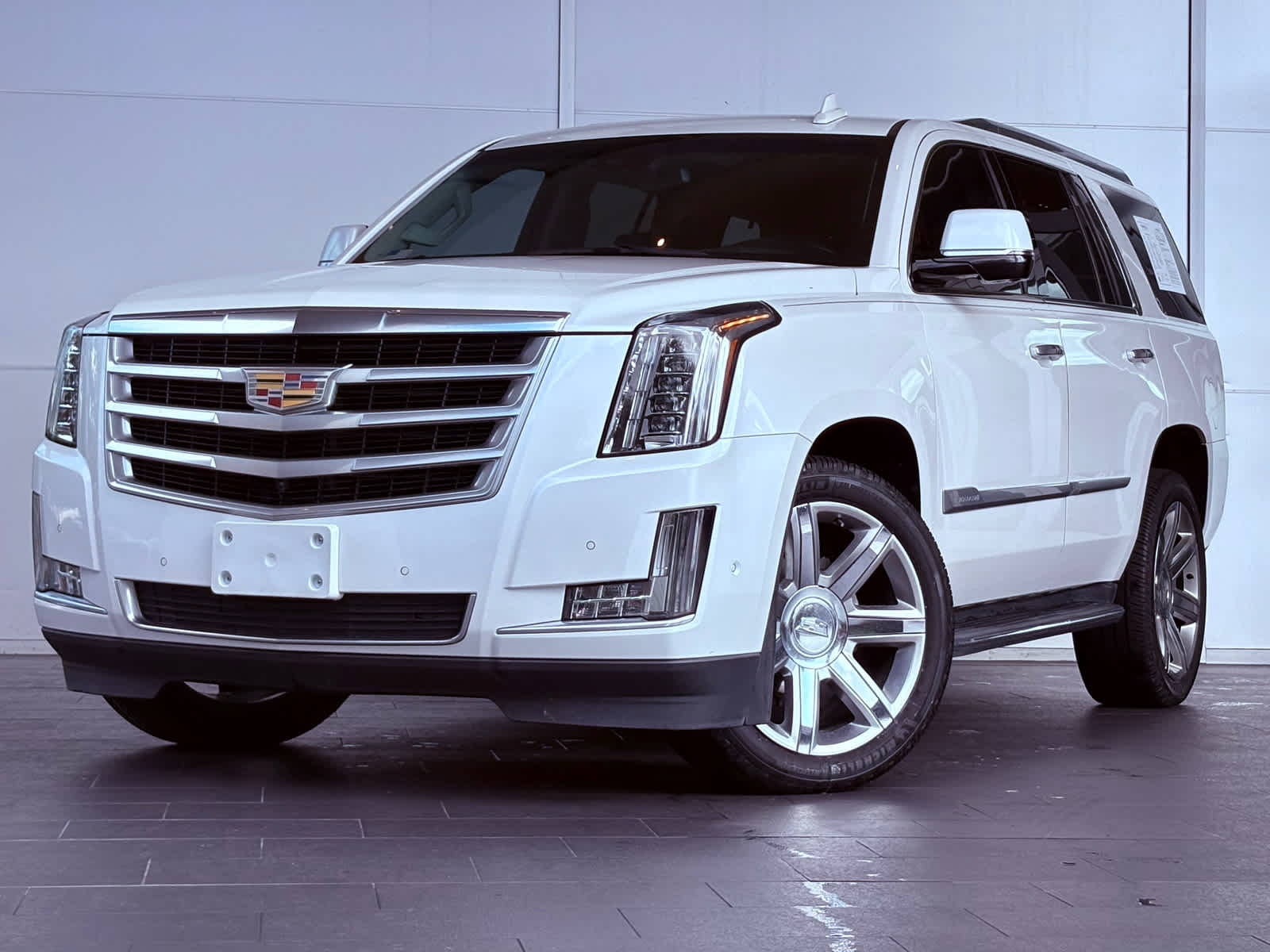 2019 Cadillac Escalade Luxury's photo