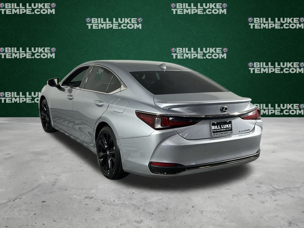 2023 Lexus ES 300h photo 6