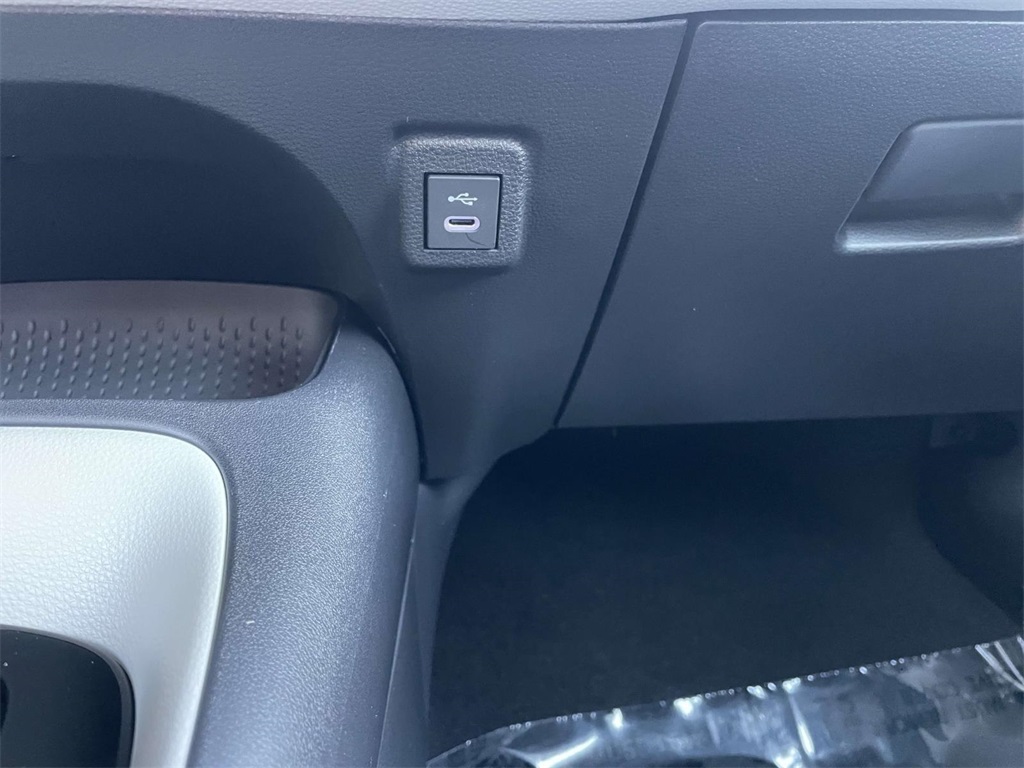 2025 Toyota Corolla LE photo 27