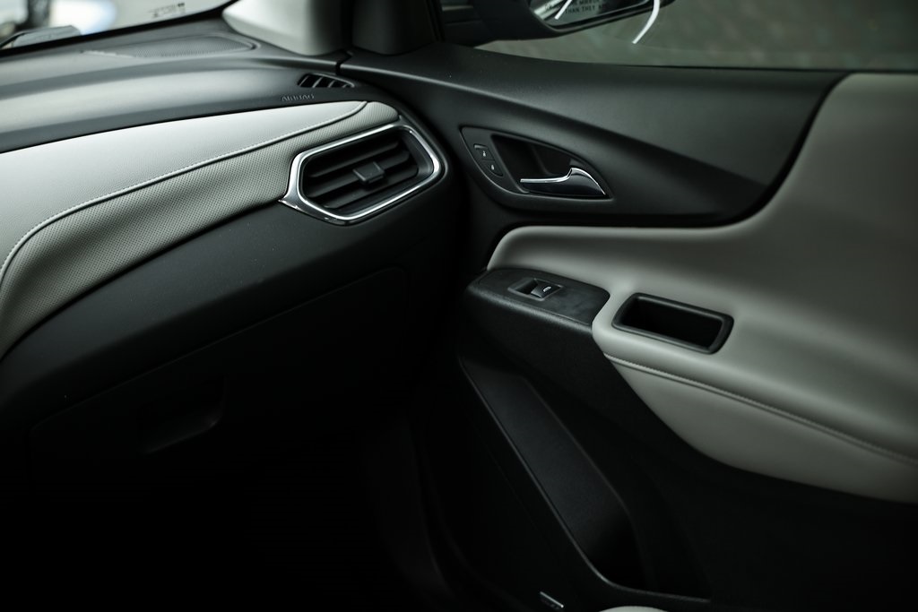2020 Chevrolet Equinox Premier photo 25