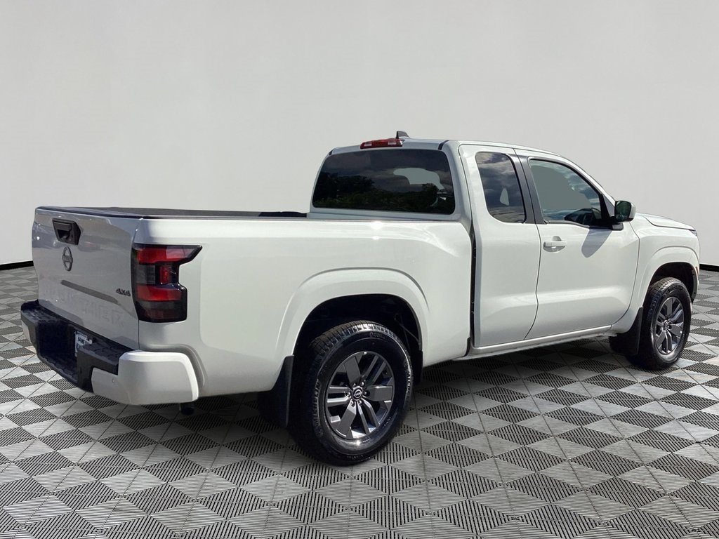 2025 Nissan Frontier SV photo 3