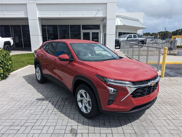 2026 Chevrolet Trax LS photo 2