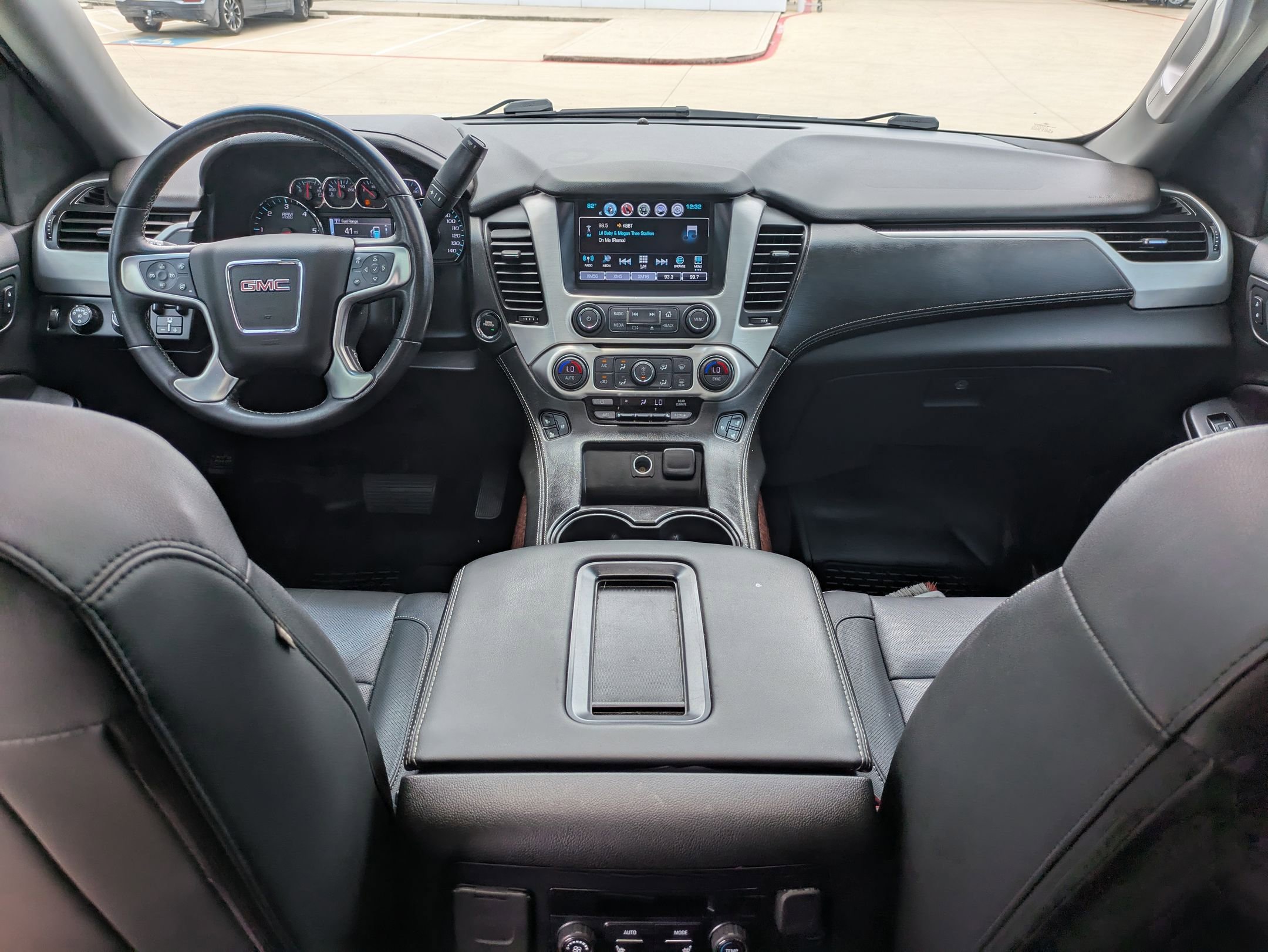 2019 Gmc Yukon SLT photo 16