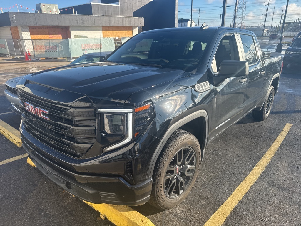 2023 GMC Sierra 1500 Pro's photo