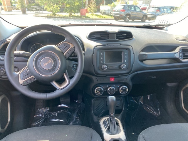 2015 Jeep Renegade Latitude photo 5