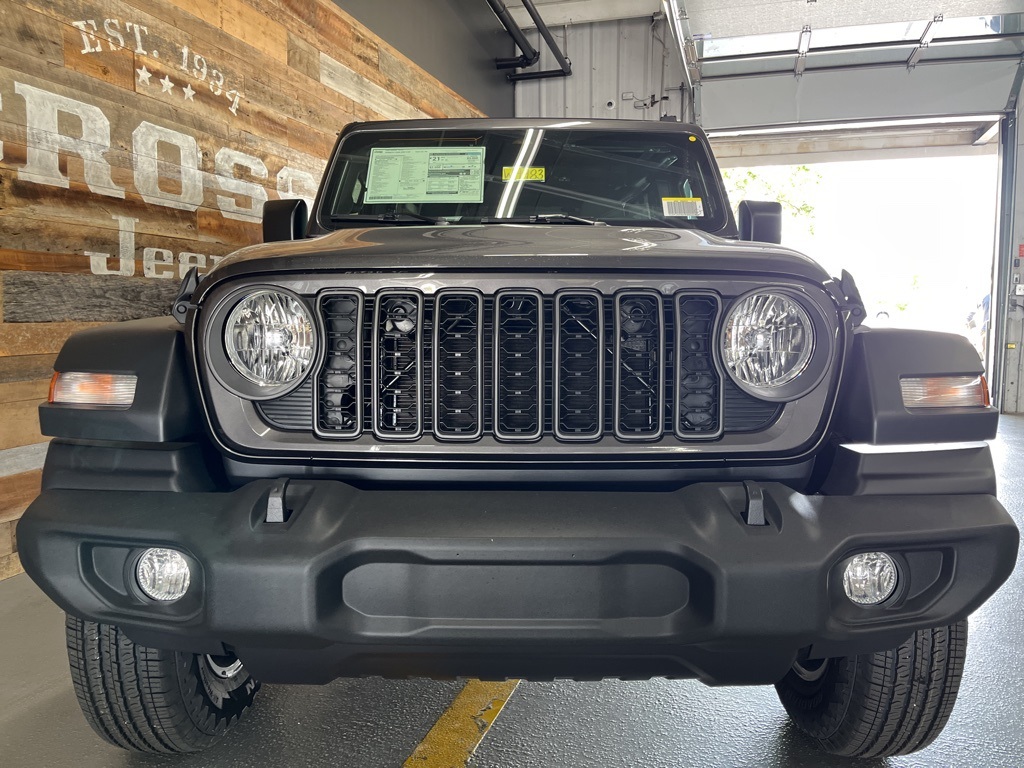 2025 Jeep Wrangler Sport S photo 9