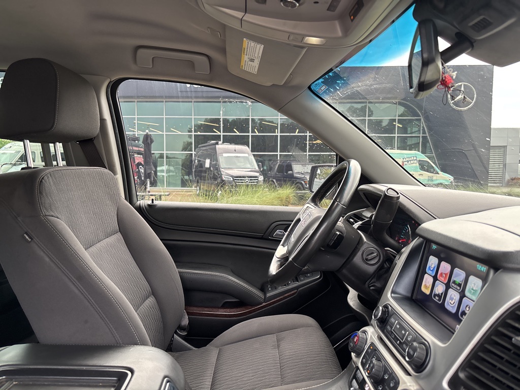 2017 Gmc Yukon SLE photo 35